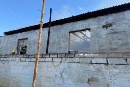 Hacıqabulda 2 mərtəbəli ev yanıb - FOTO