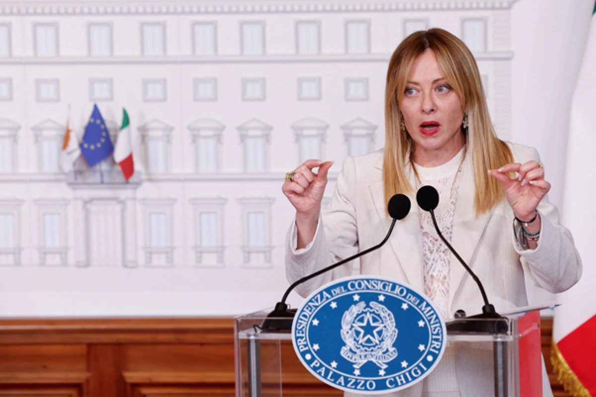 Meloni: Lazım gələrsə, İspaniya ilə Şengen rejimini dayandırmağa hazırıq