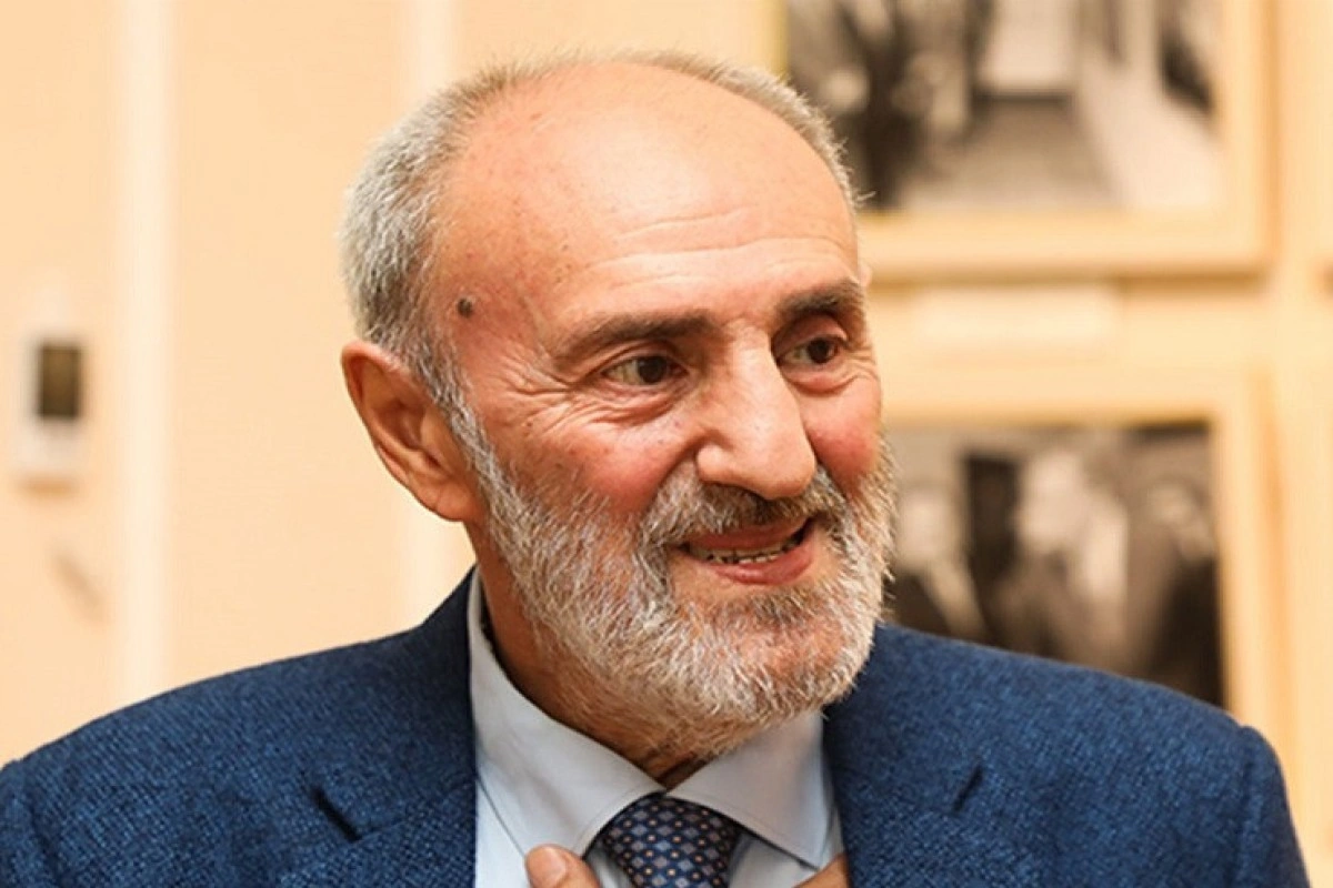 Akif İslamzadənin ürəyinə stent qoyulub