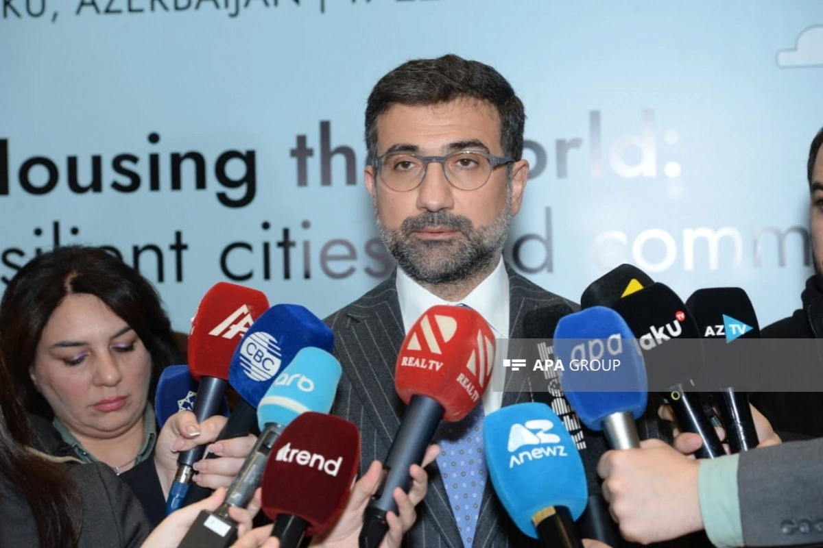 İcraçı direktor: WUF13-ün akkreditasiya mərkəzində bütün əməkdaşlar azərbaycanlıdır