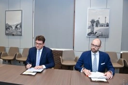 Avstriya səfiri etimadnaməsinin surətini Ceyhun Bayramova təqdim edib