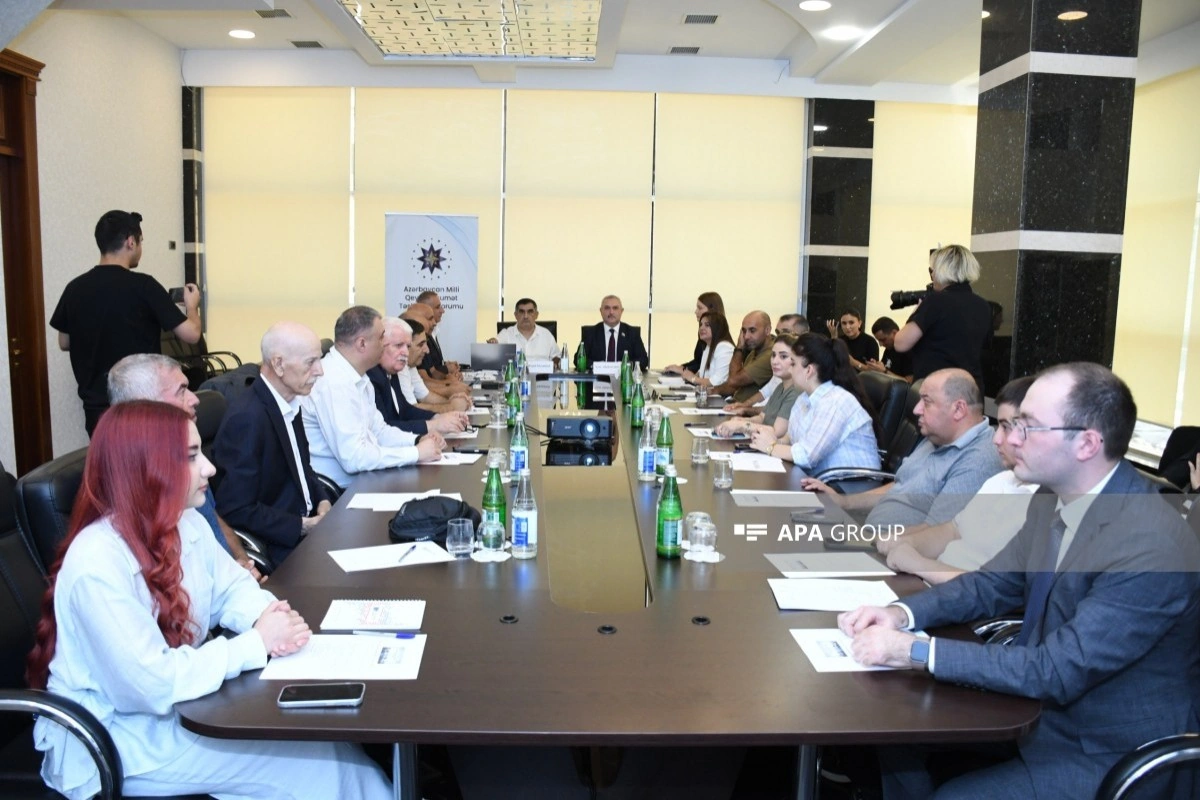 “QHT sektorunda rəqəmsallaşma və innovasiyalar” mövzusunda dəyirmi masa keçirilib - FOTO