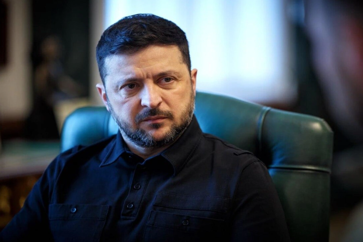 Zelenski: Ukrayna cəbhədən 1300 kilometrədək məsafədə yerləşən hədəflərə zərbələr endirib