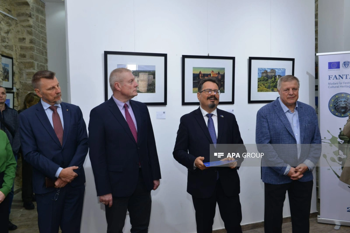“Avropa Qəsrləri” adlı fotosərginin açılışı olub - FOTO