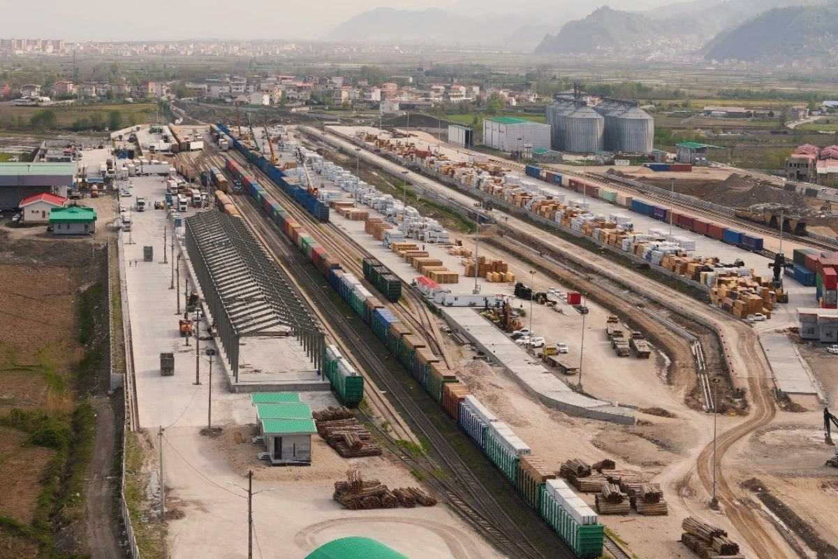 ADY-nin Astara Terminalında yük aşırılması 30% artıb