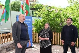 Prezident İlham Əliyev Şuşanın Böyük Qaladərəsi kəndində görülən işlərlə tanış olub, sakinlərlə görüşüb - FOTO