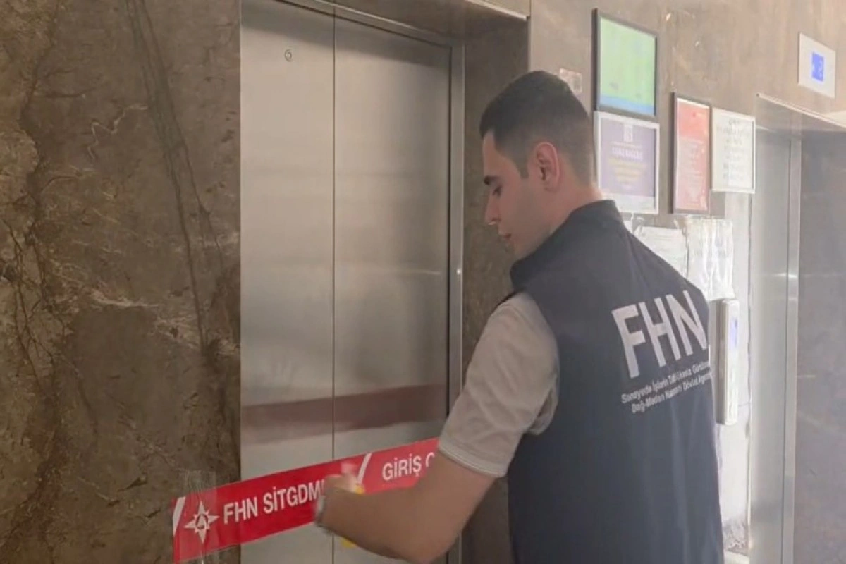 Yaşayış binasında təhlükəsizlik tələblərinə cavab verməyən liftlərin istismarını dayandırılıb - VİDEO