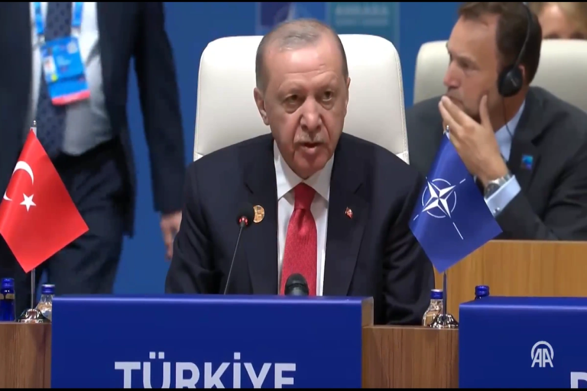 Ərdoğan: Rusiya ilə əlaqəli kanallarımızdan Putini danışıqlar masasına gətirmək üçün istifadə edirik