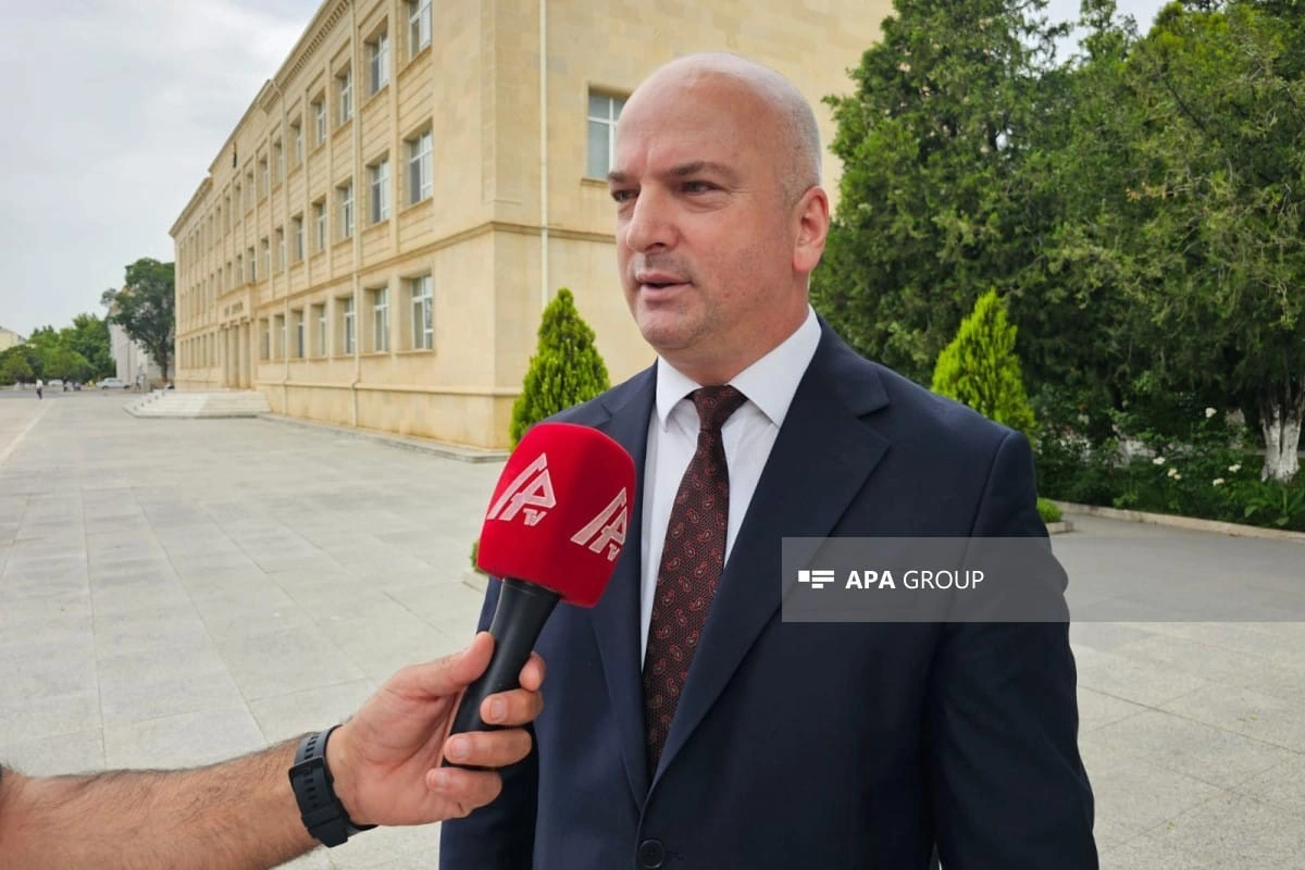 Naxçıvan Muxtar Respublikasının təhsil naziri vəzifəsindən azad edilib
