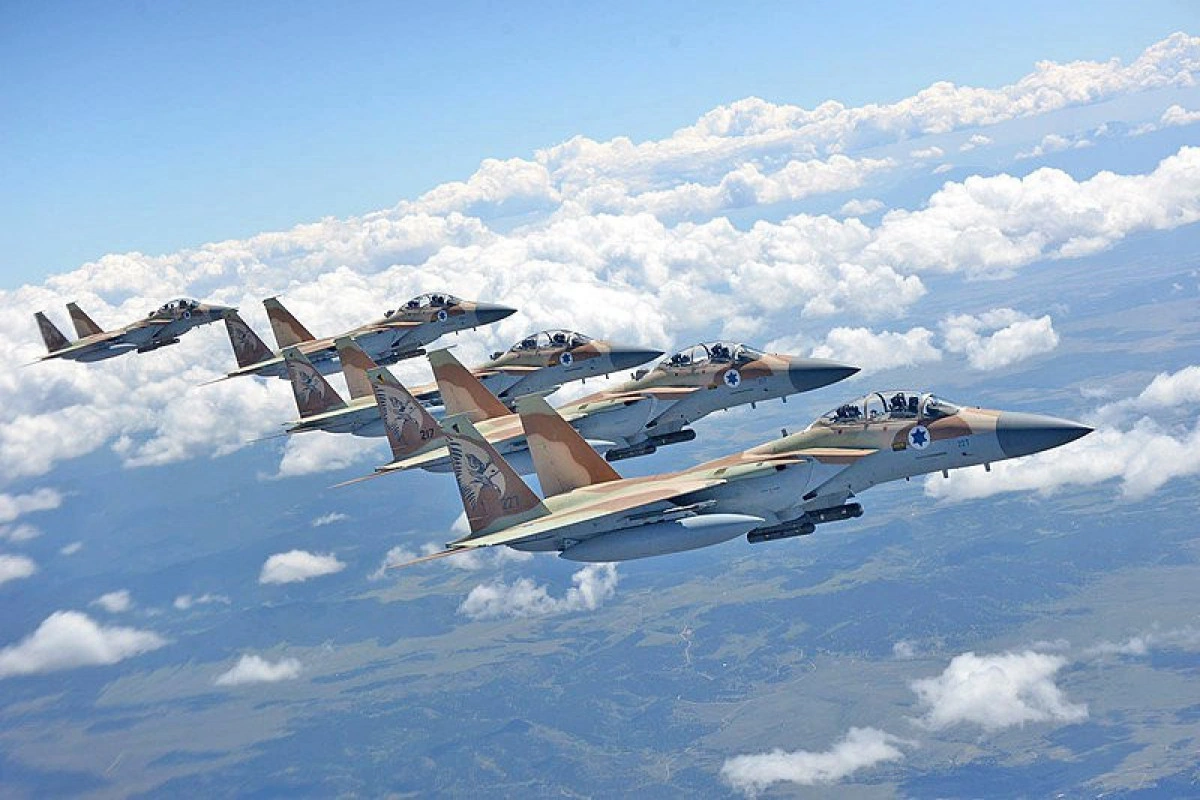 İsrail ordusu İrana qarşı genişmiqyaslı hava zərbələrini başa çatdırıb, strateji müdafiə sistemləri məhv edilib