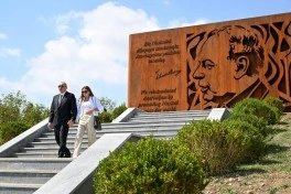 Prezident İlham Əliyev Şamaxıda “Nəsimi Bağları” kompleksi ilə tanış olub - YENİLƏNİB - FOTO
