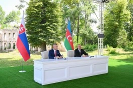 Azərbaycan və Slovakiya prezidentləri Şuşada mətbuata bəyanatlarla çıxış ediblər - FOTO - VİDEO - YENİLƏNİB-1