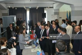 Dövlət Proqramının məzunları üçün karyera sərgisi keçirilib