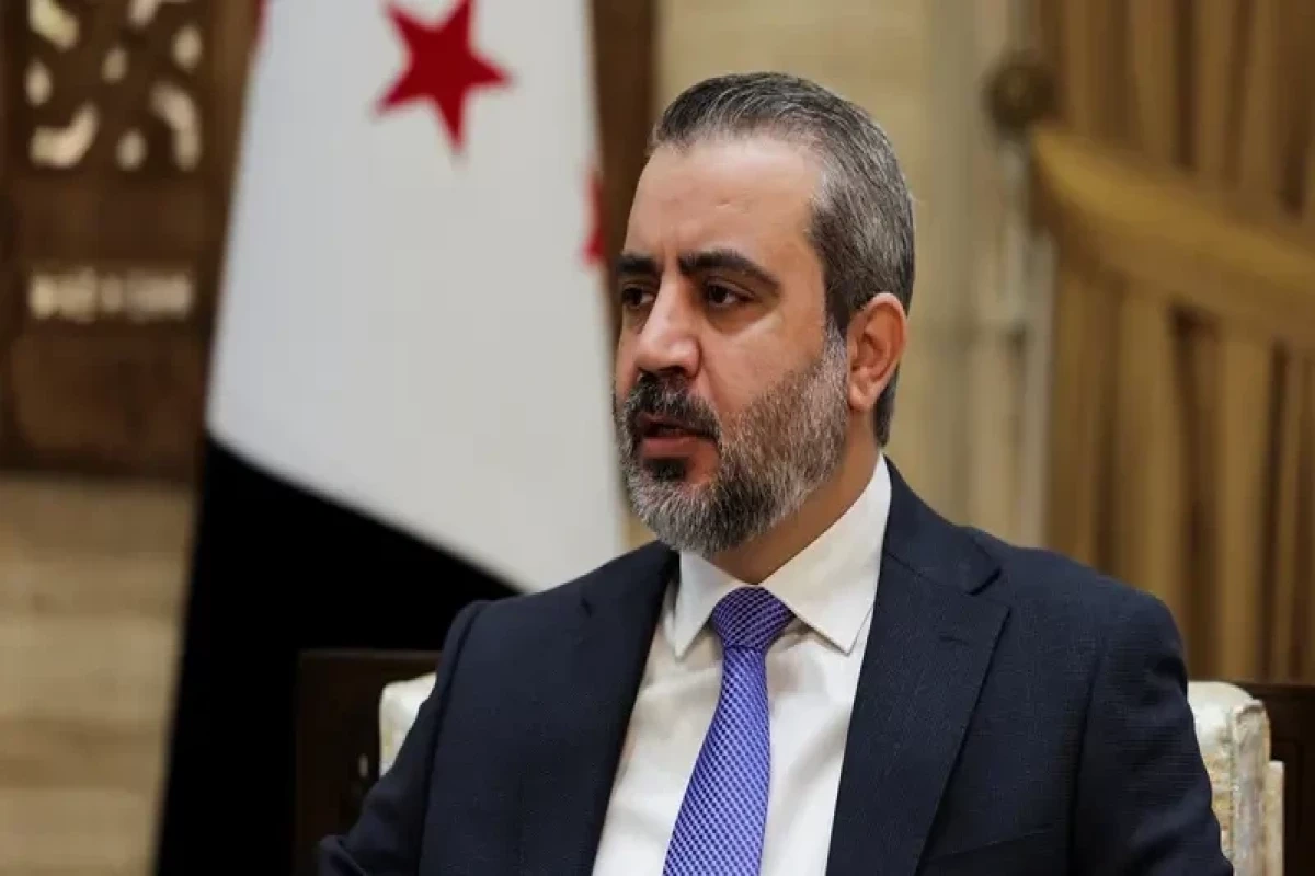 XİN rəhbəri: Suriya İsrailin hücumlarına baxmayaraq, diplomatik həll yolu axtarır