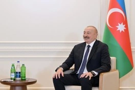 İlham Əliyev Özbəkistan Prezidenti ilə görüşüb
