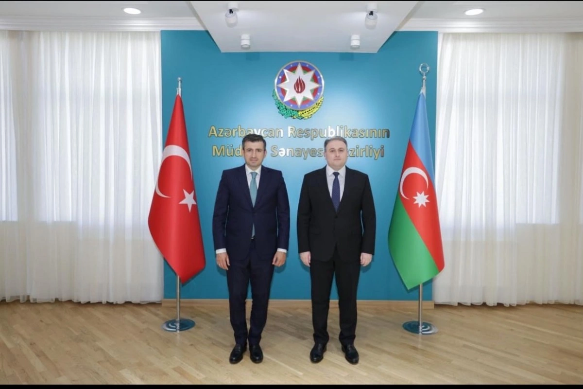Azərbaycanla Türkiyə arasında hərbi-texniki əlaqələrin daha da inkişaf etdirilməsi müzakirə olunub