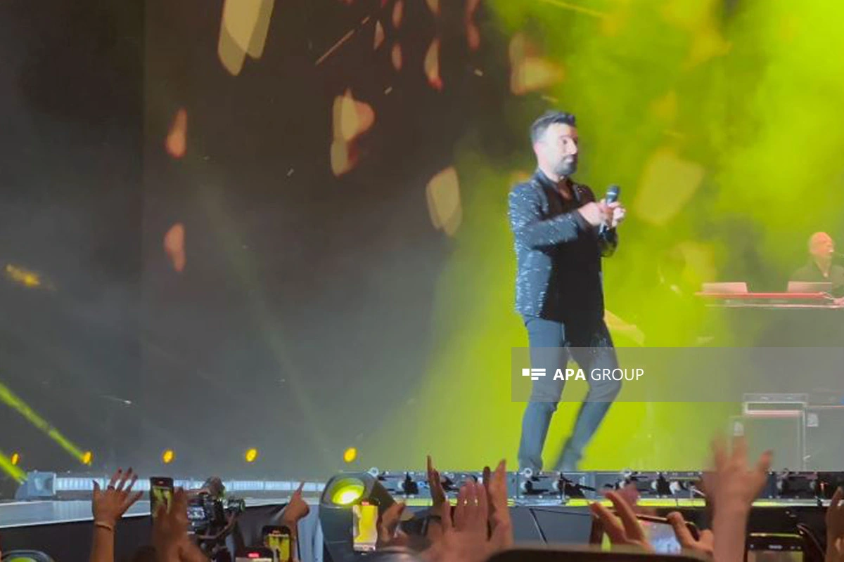 Meqastar Tarkan Bakıda konsert verib - VİDEO - YENİLƏNİB