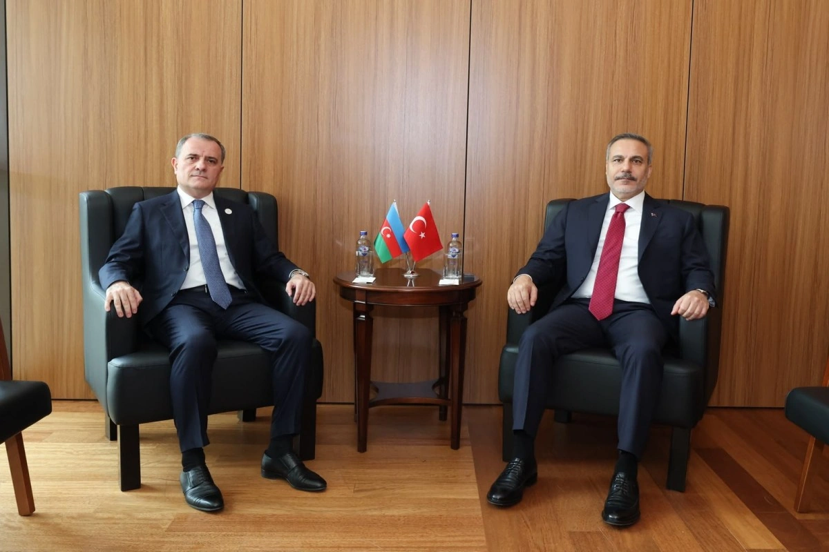 Azərbaycan və Türkiyə XİN rəhbərləri görüşüb - YENİLƏNİB