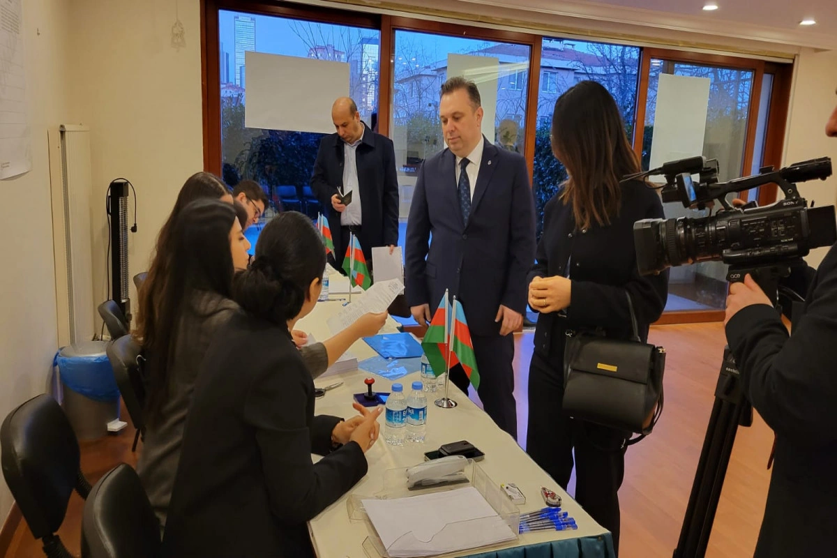 Azərbaycanın Türkiyədəki Səfirliyində səsvermə başlayıb