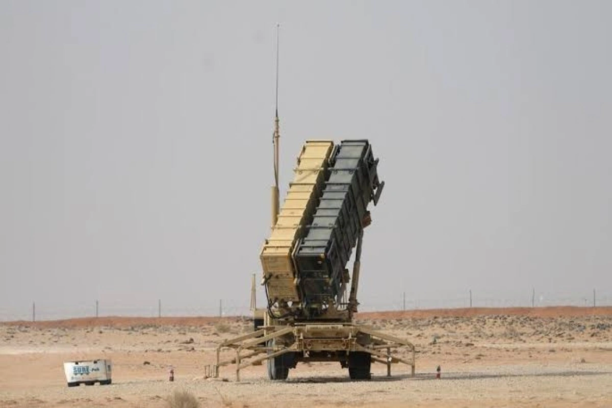 Səudiyyə Ərəbistanı husilərin atdığı iki ballistik raketi zərərsizləşdirib