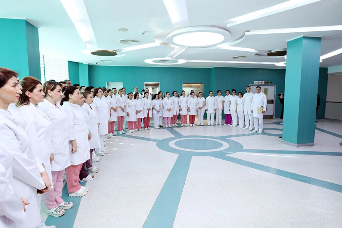 Müdafiə Nazirliyinin rəhbərliyi Baş Klinik Hospitalda olub - VİDEO