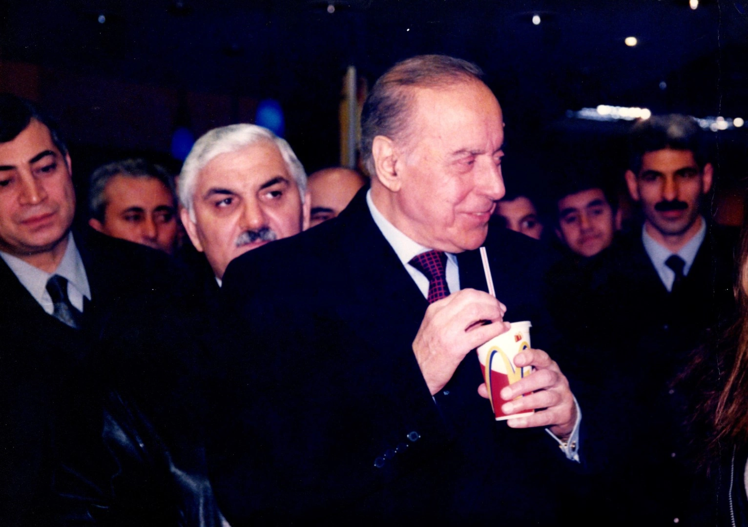 “McDonald's Azərbaycan”ın rəhbəri Oskar Boqopolskiy Heydər Əliyevin irsi və iqtisadiyyatın inkişafı haqda danışıb