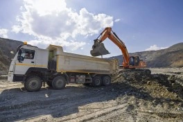 “AzerGold” Söyüdlü qızıl yatağında ilk qazma-partlayış əməliyyatını həyata keçirib - FOTO - VİDEO