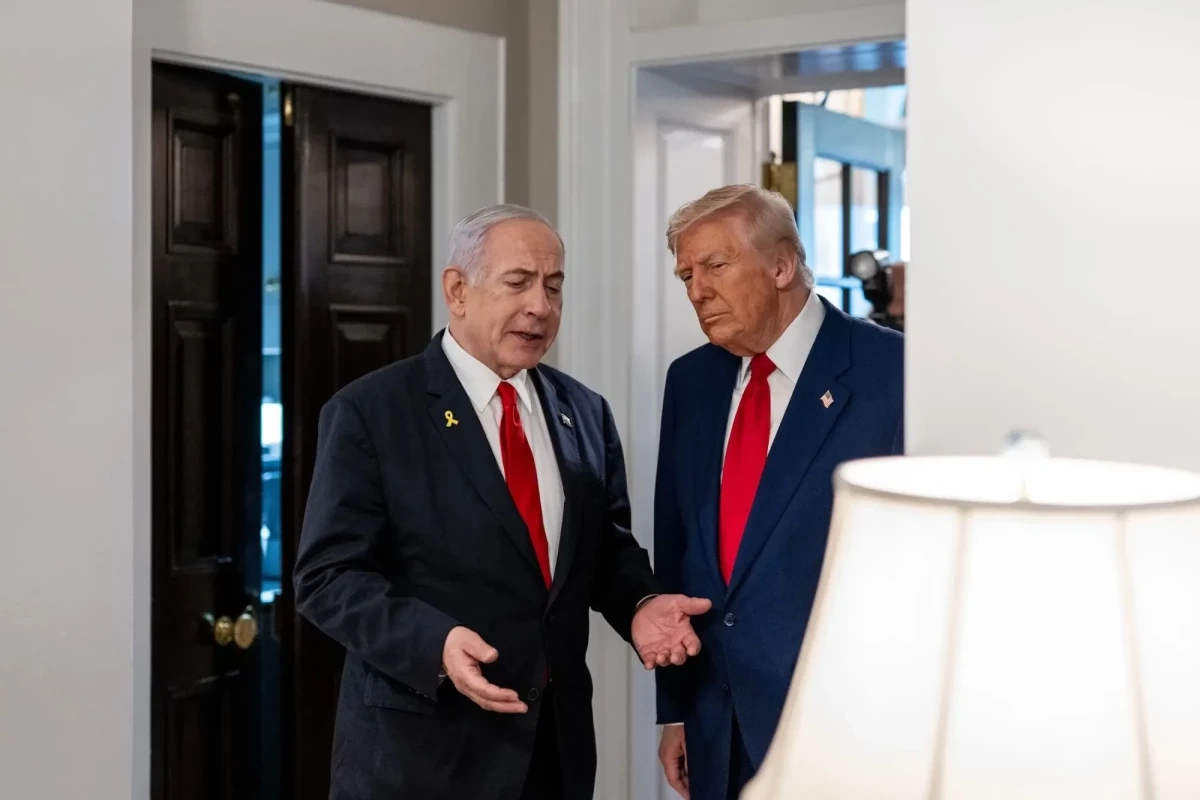 Axios: Tramp Netanyahudan İsrail qoşunlarını Livan və Suriyadan çıxarmağı tələb edib