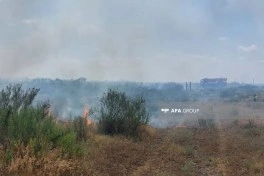 Hacıqabulda açıq ərazidə təkər tullantıları yanır - FOTO - YENİLƏNİB