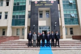 Kamran Əliyev Qarsda görüşlər keçirib