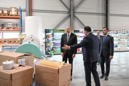 Prezident Qaradağda kağız və gigiyenik məhsulların istehsalı müəssisəsinin açılışında iştirak edib