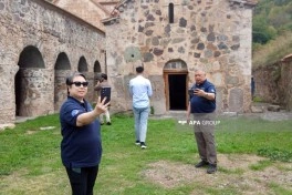 Beynəlxalq səyyahlar Xudavəng monastır kompleksini ziyarət edib - FOTO