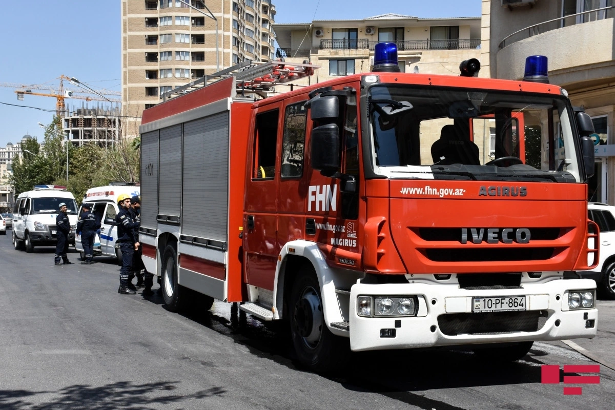 Bakıda kafedə yanğın olub