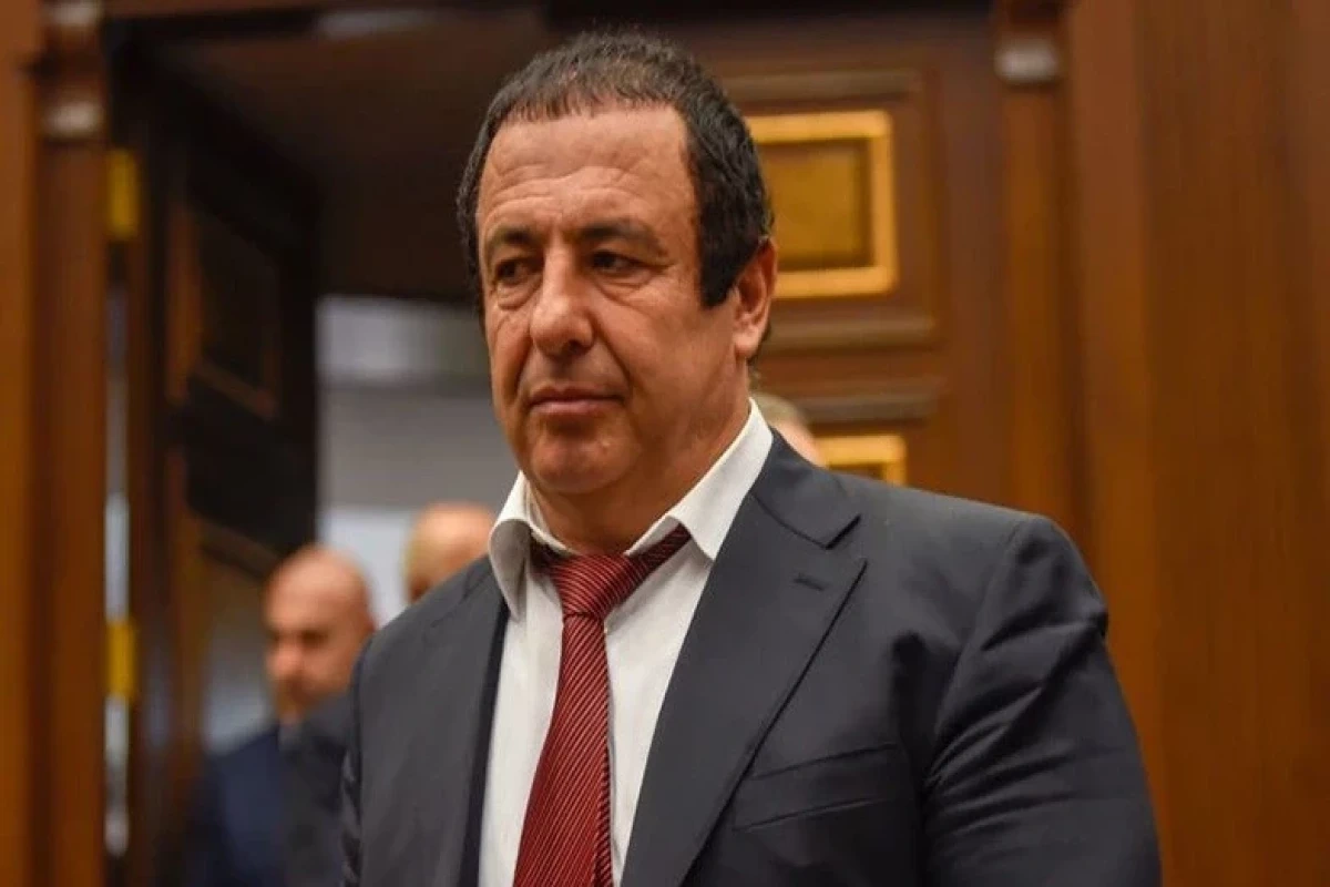 "Çiçəklənən Ermənistan" Partiyasının lideri Qaqik Tsarukyanın evində axtarış aparılır