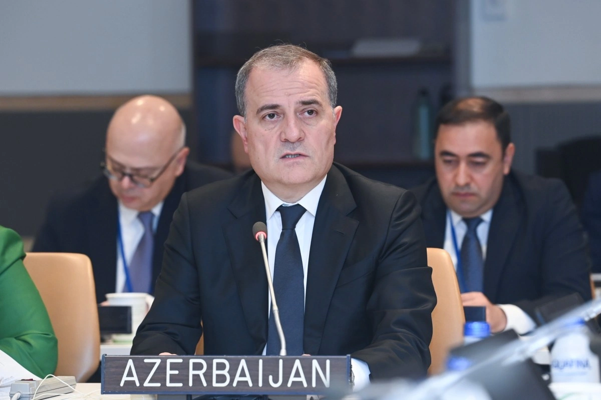 Ceyhun Bayramov İƏT Cammu və Kəşmir üzrə Kontakt Qrupunun iclasında çıxış edib
