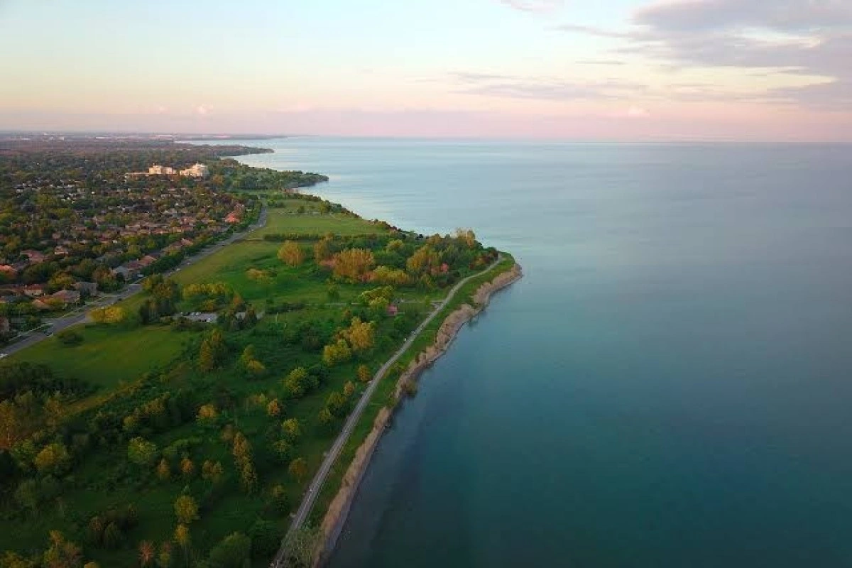 Tramp Kanada ilə sərhəddəki Ontario gölünün adını dəyişib "Amerika" qoymaq istəyir