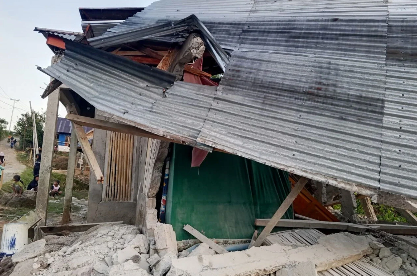 “Bibiheybət” Gəmi Təmiri Zavodunun işçiləri fəaliyyətdə olan digər zavodlara köçürüləcək