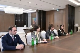 Prezident İlham Əliyev Gürcüstanın Baş naziri ilə görüşüb, sənədlər imzalanıb