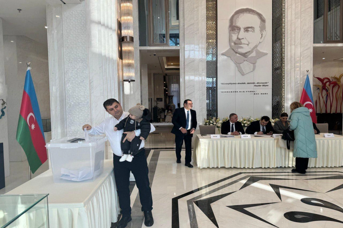 Azərbaycanın Çindəki səfirliyində səsvermə başlayıb