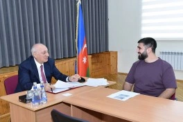 Zakir Fərəcov vətəndaşları qəbul edib