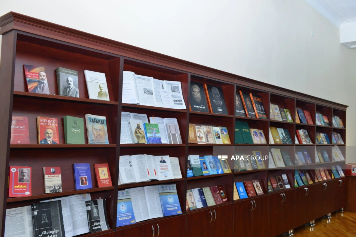 Bakıda Mehmet Akif Ersoyun şeir kitabının təqdimat mərasimi keçirilib