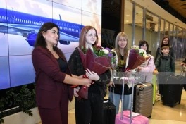 Ukraynadan daha 30 uşaq Azərbaycana gətirilib - FOTO