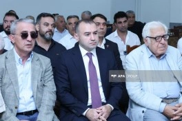 Çingiz Əlioğlu “Qurd qapısı” qəbiristanlığında dəfn edilib - FOTO