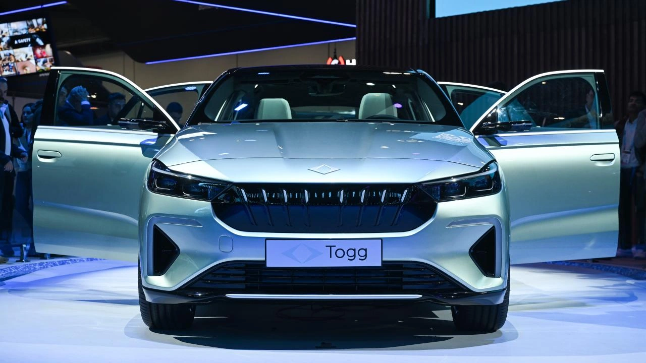 “Togg”un yeni sedan modeli  - Video