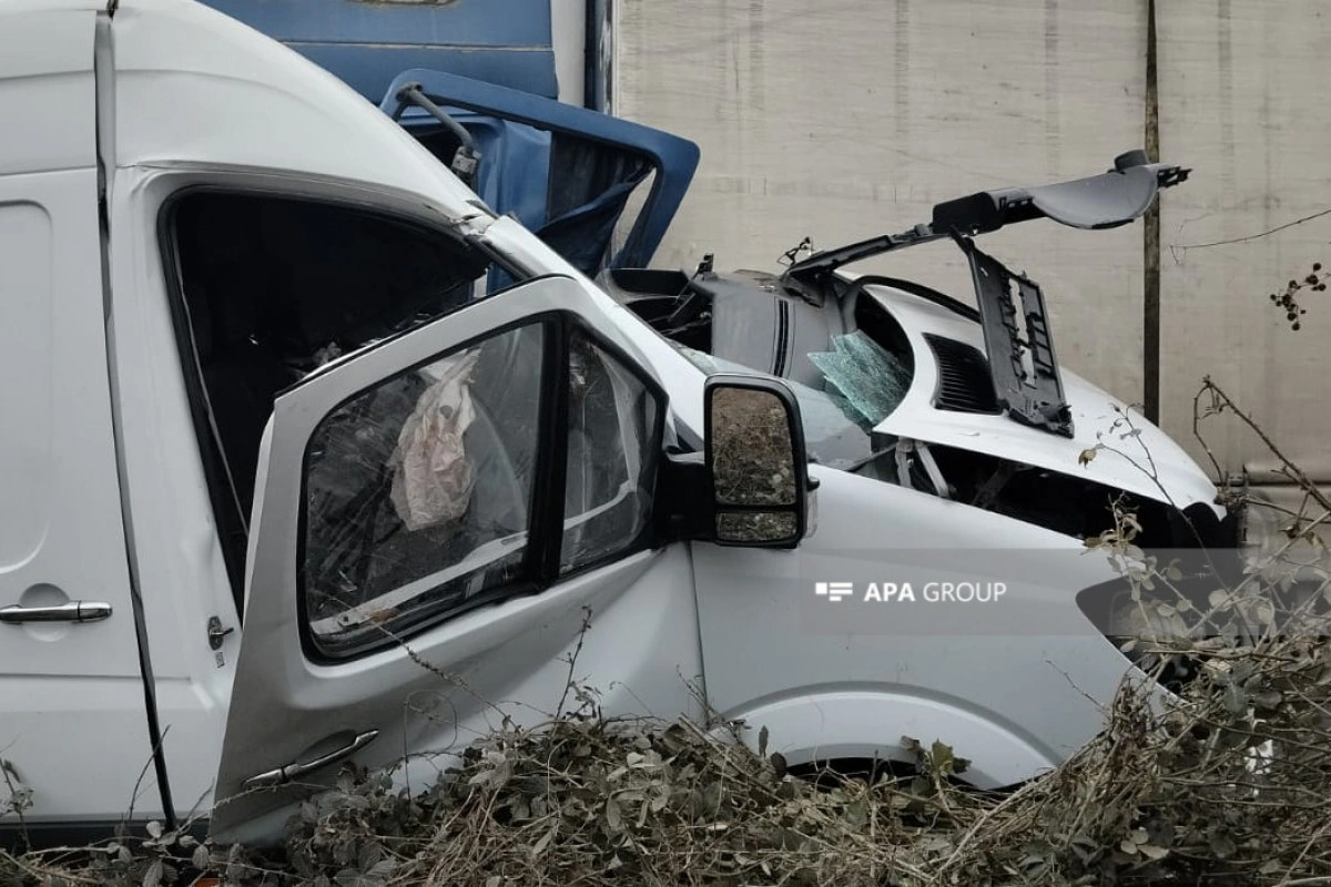 Xaçmazda TIR-la "Mercedes" toqquşub, ölən və xəsarət alanlar var - FOTO - YENİLƏNİB-1