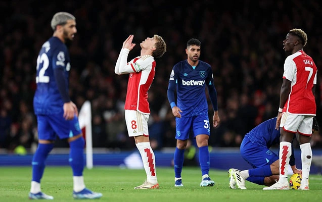 “Arsenal” öz meydanında məğlub oldu
