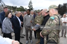 Xarici diplomatlar Şuşada tikilməkdə olan Yeni Şuşa məscidi ilə tanış olublar - FOTO