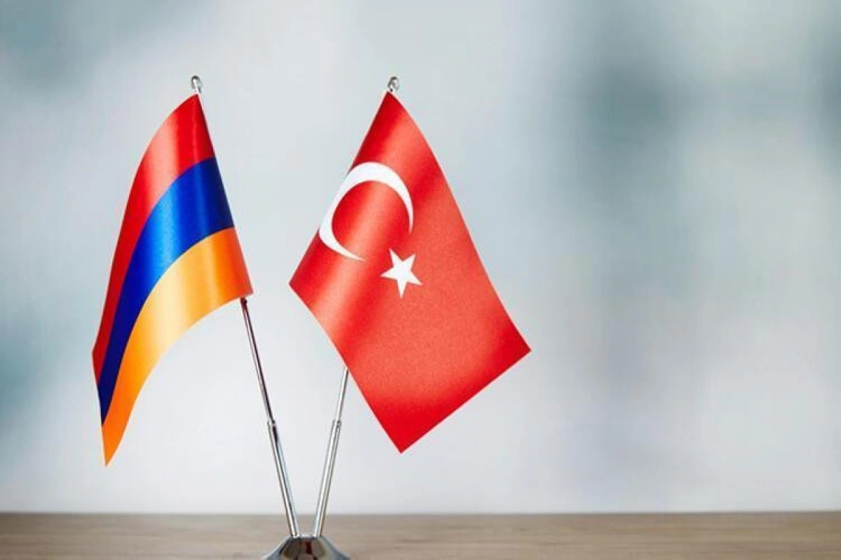 Paşinyan Ermənistan-Türkiyə dəmir yolunun ən qısa müddətdə açılmasına ümid edir