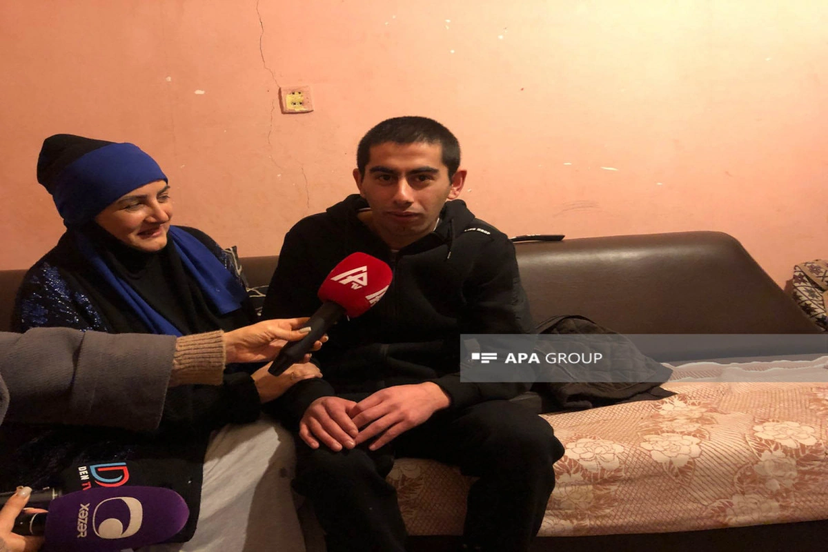 Erməni əsirliyindən xilas edilən Azərbaycan hərbçiləri ailələrinə təhvil verilib - FOTO - VİDEO