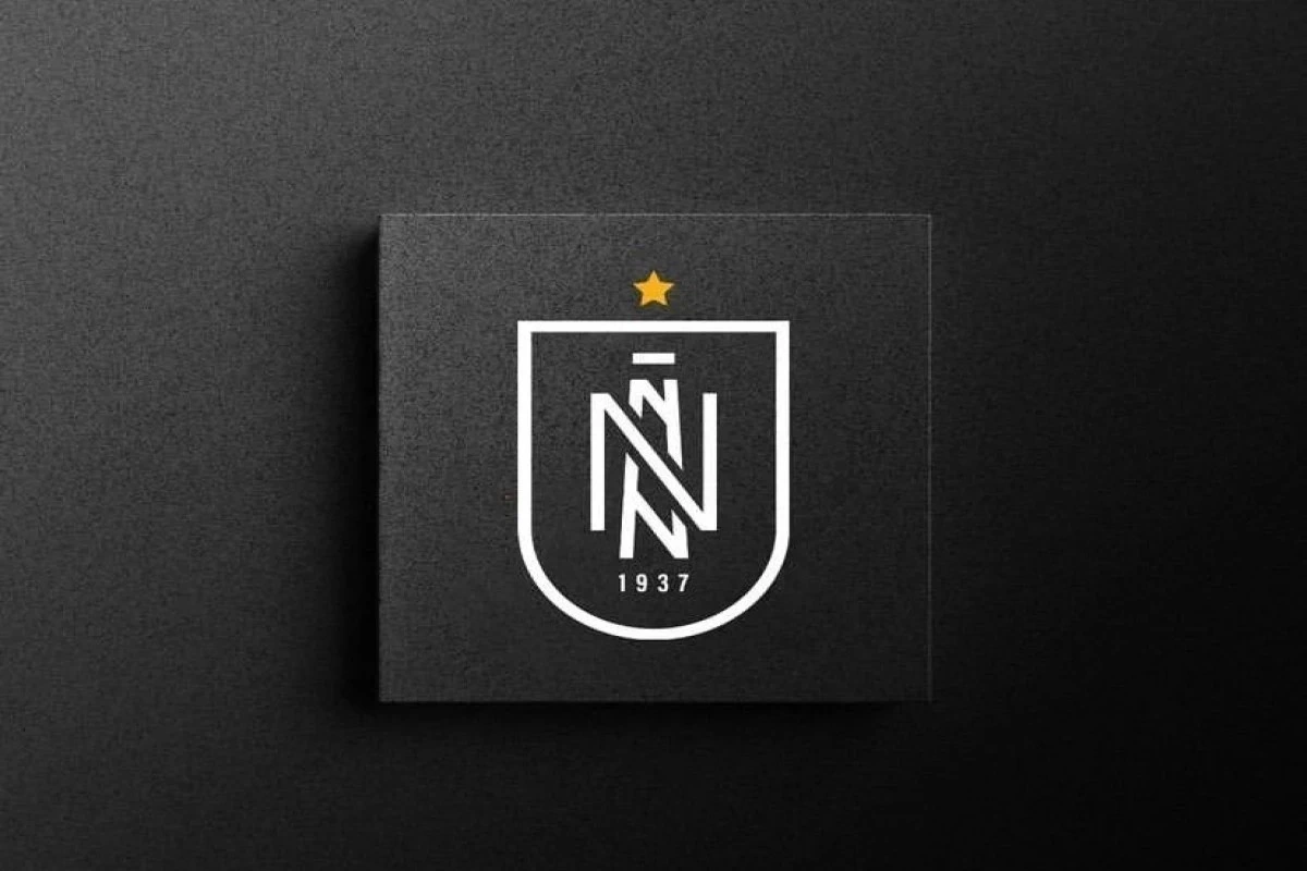 “Neftçi” qvadelupalı müdafiəçi Endryu Qravilyonu transfer edib